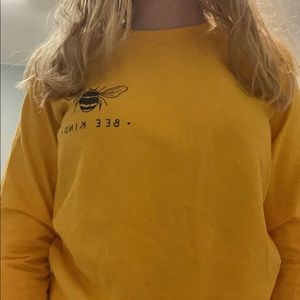 🐝Bee Kind crewneck